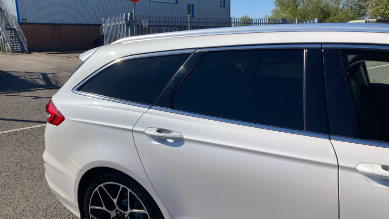 Ford Mondeo 2.0 EcoBoost Titanium 5dr Auto Petrol Estate
